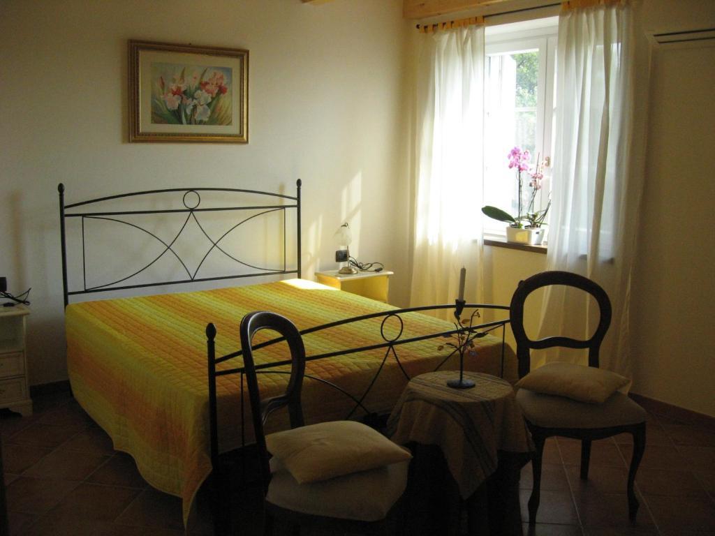 Agriturismo Cascina Serra Cossano Belbo الغرفة الصورة