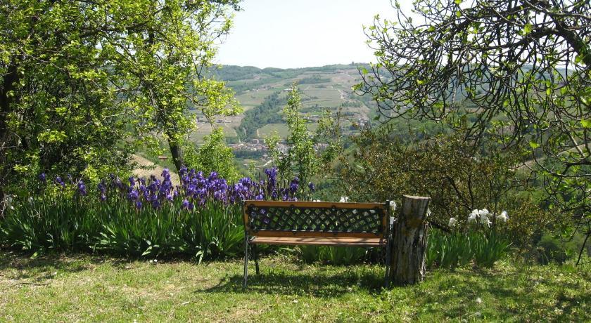 Agriturismo Cascina Serra Cossano Belbo المظهر الخارجي الصورة