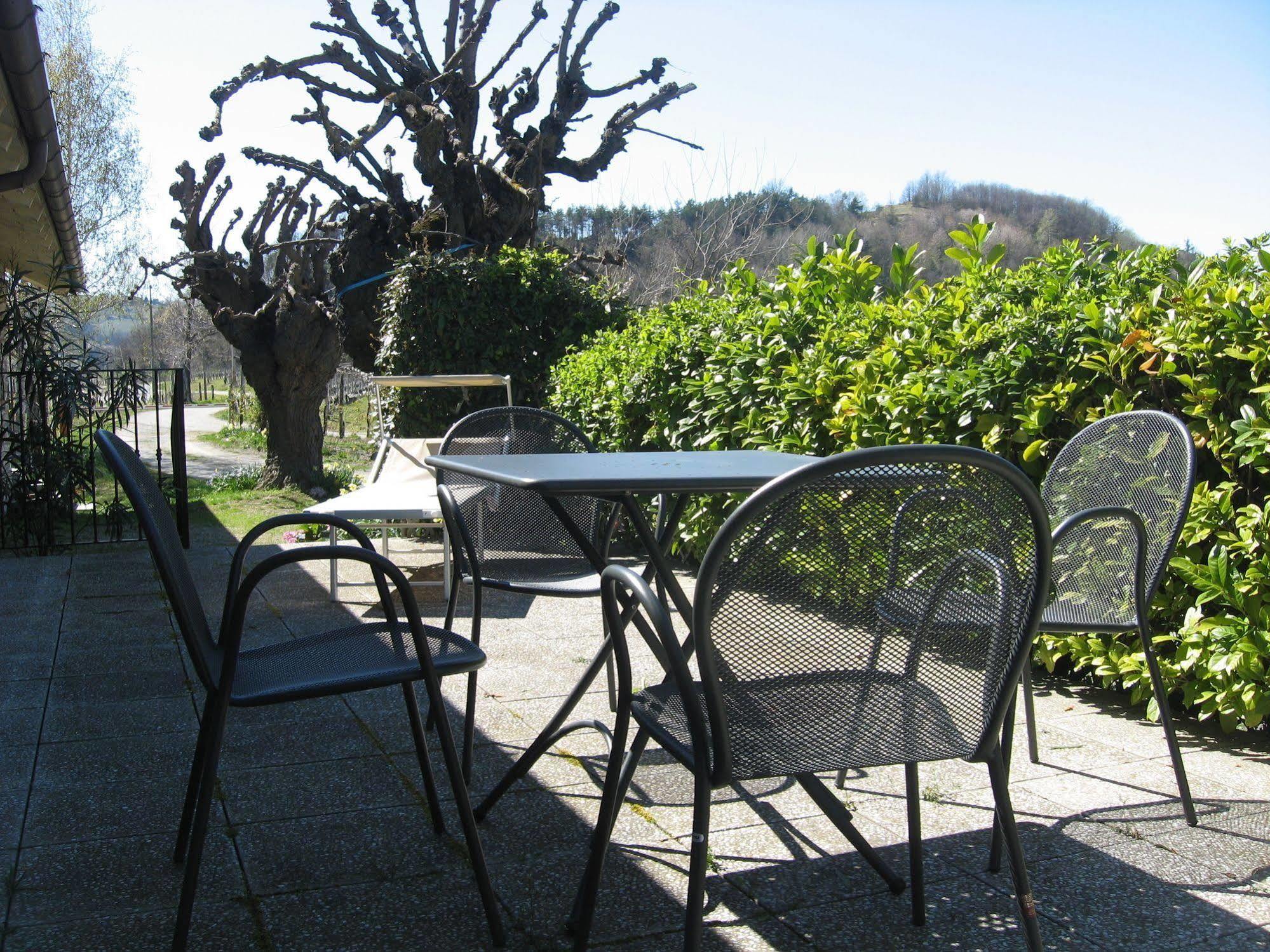 Agriturismo Cascina Serra Cossano Belbo المظهر الخارجي الصورة