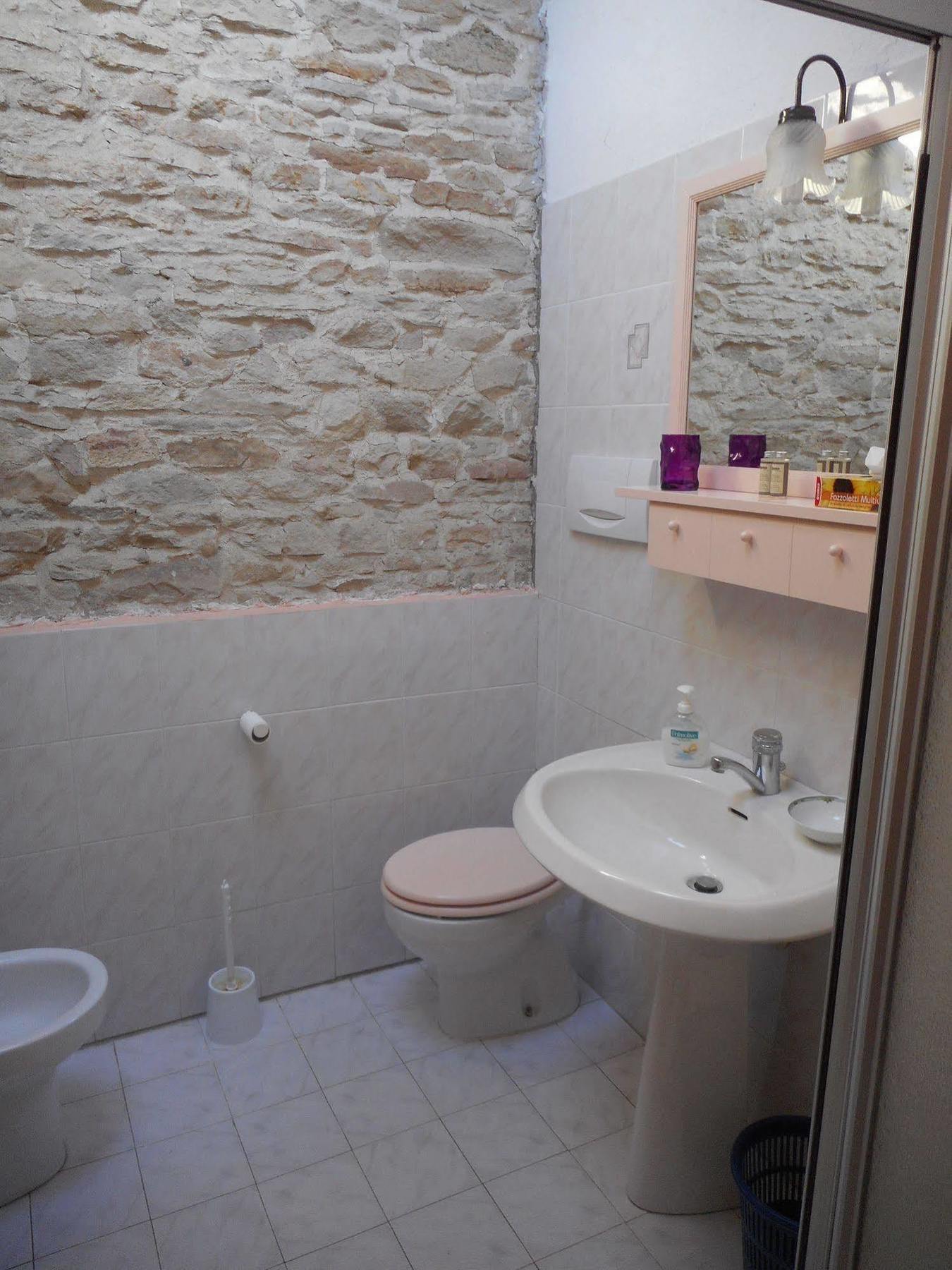 Agriturismo Cascina Serra Cossano Belbo المظهر الخارجي الصورة